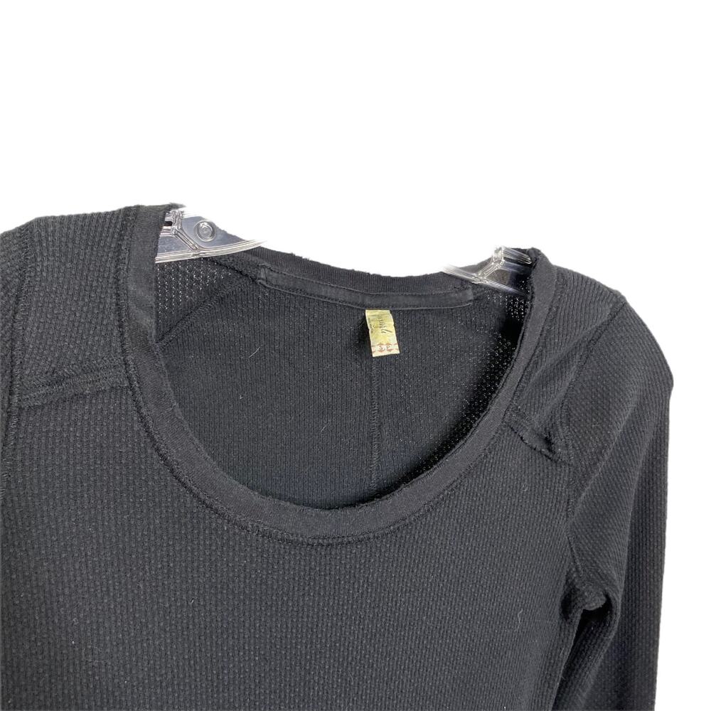 Free People Black Waffle Thermal Top Embroidered‎ Cuffs Scoop Neck Size S/P - Picture 5 of 7